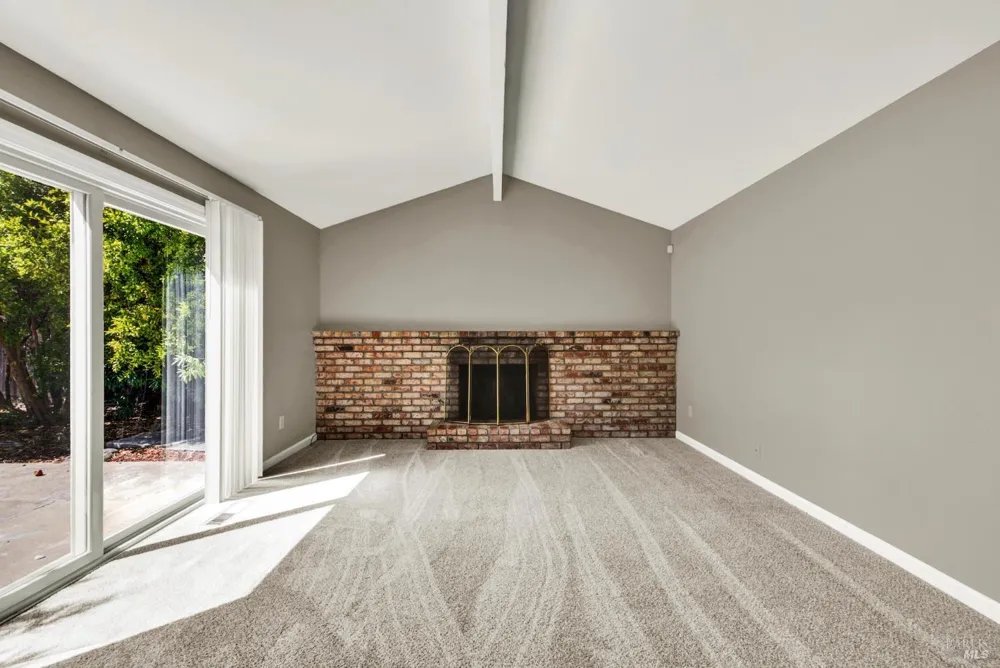 1424 Mondana Place Pittsburg, CA 94565