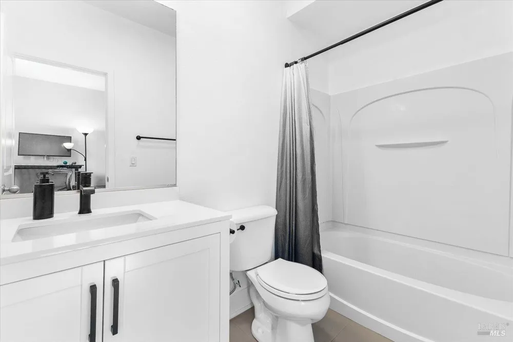310 City Center Drive Rohnert Park, CA 94928