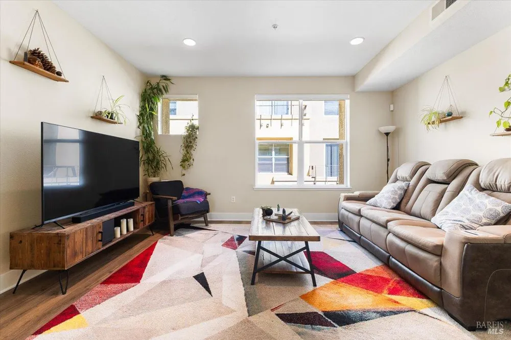 310 City Center Drive Rohnert Park, CA 94928