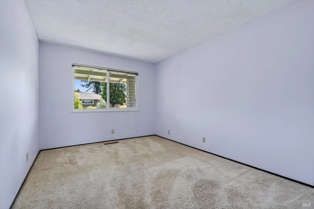 2908 Joyce Street Santa Rosa, CA 95405