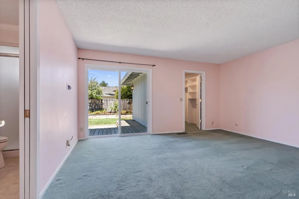 2908 Joyce Street Santa Rosa, CA 95405