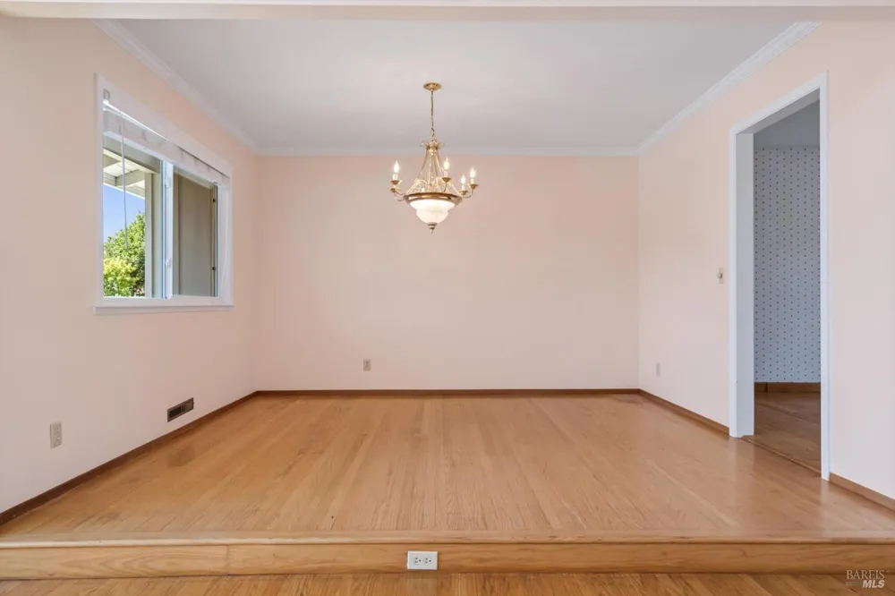 2908 Joyce Street Santa Rosa, CA 95405