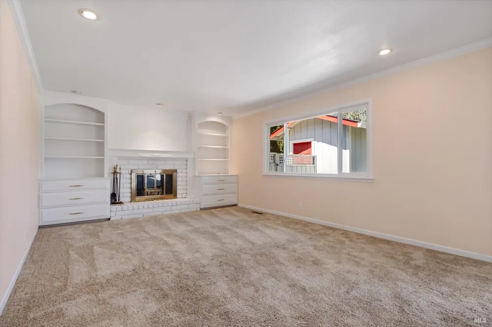 2908 Joyce Street Santa Rosa, CA 95405