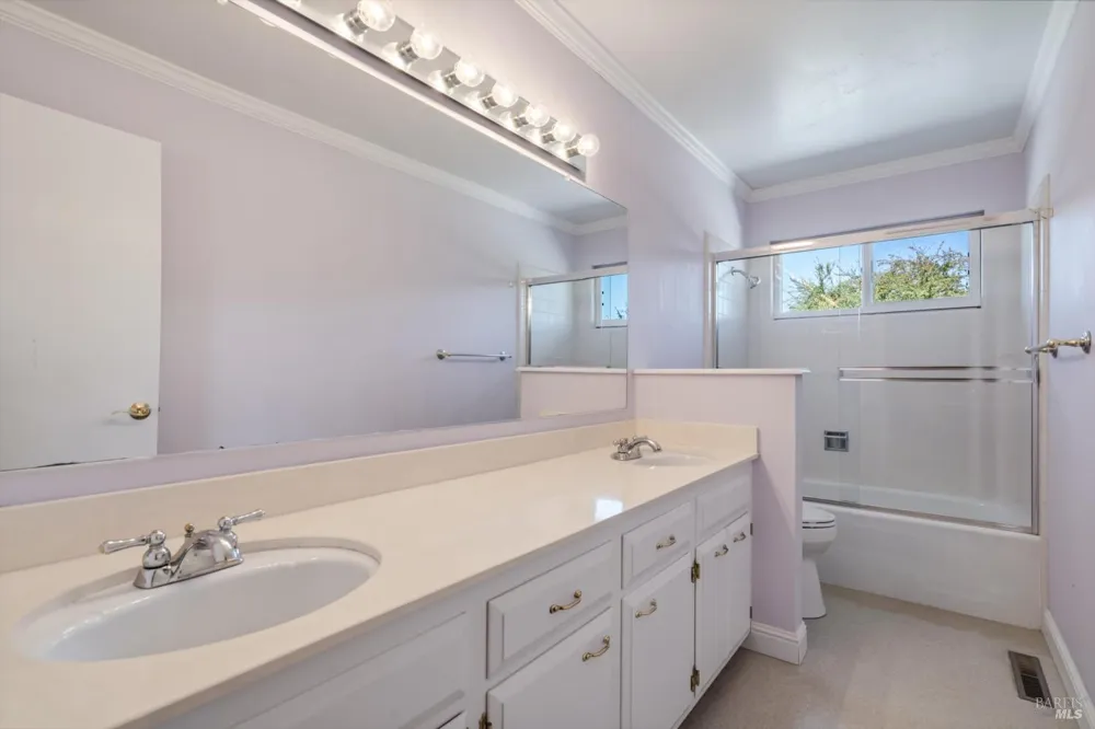 2908 Joyce Street Santa Rosa, CA 95405