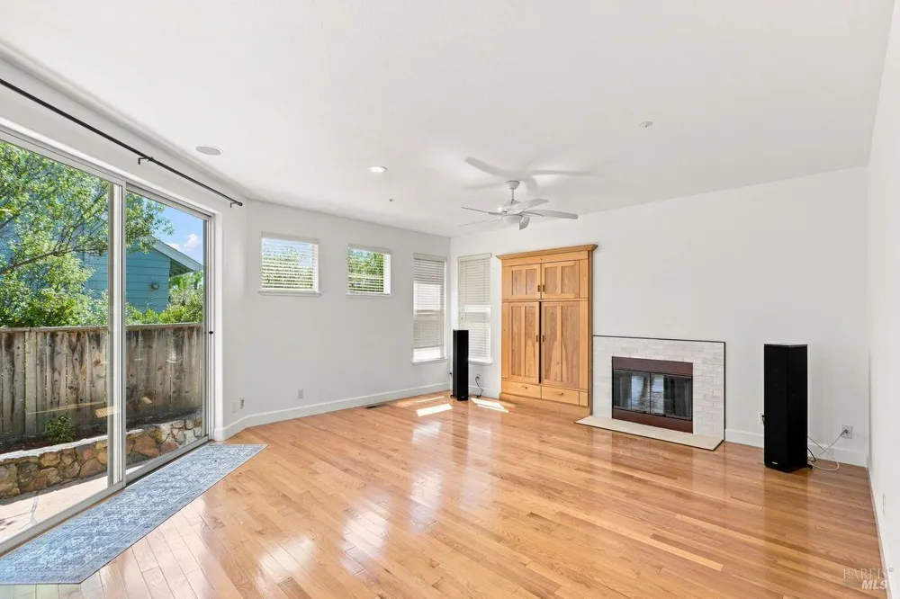 6 Egret View San Rafael, CA 94901