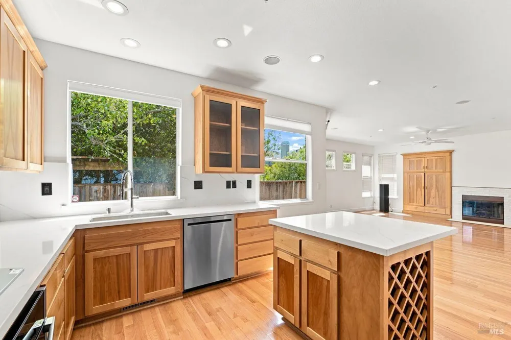 6 Egret View San Rafael, CA 94901