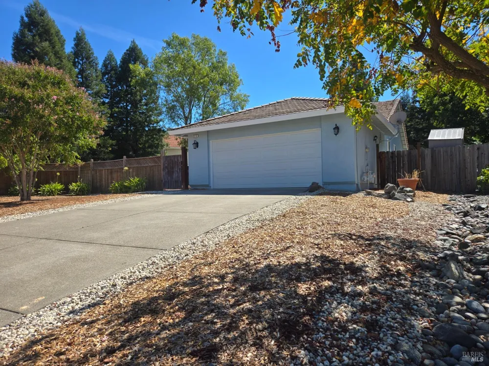 913 Granado Court Windsor, CA 95492