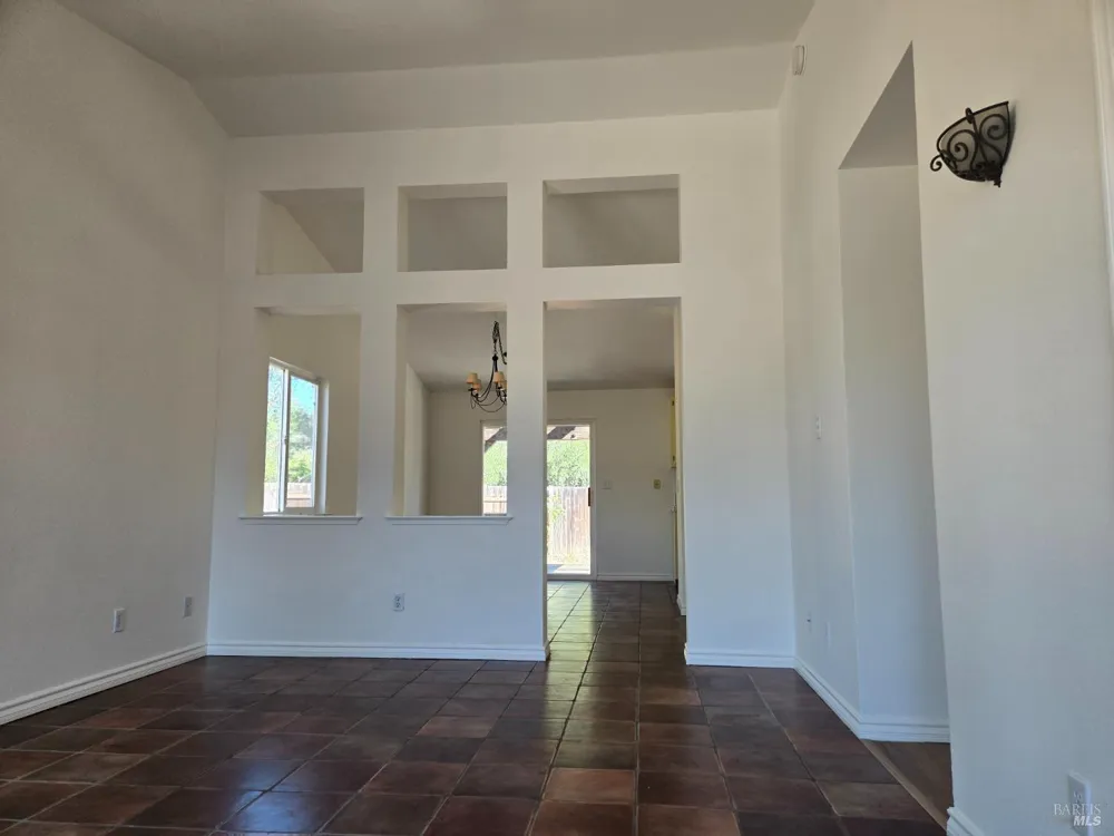 913 Granado Court Windsor, CA 95492