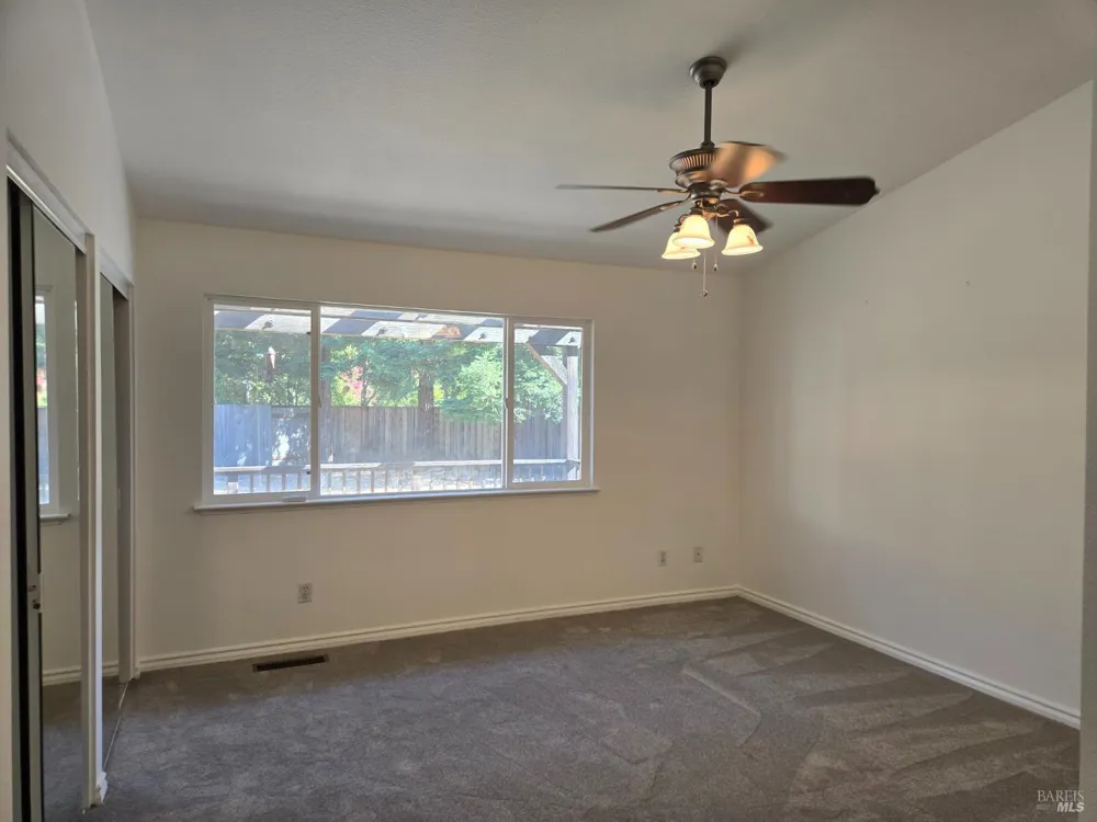 913 Granado Court Windsor, CA 95492