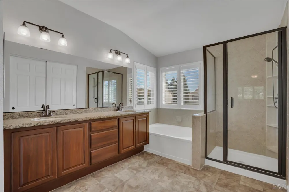 818 Summerbreeze Drive Vacaville, CA 95687