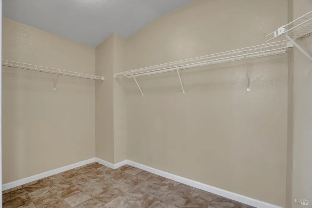 818 Summerbreeze Drive Vacaville, CA 95687