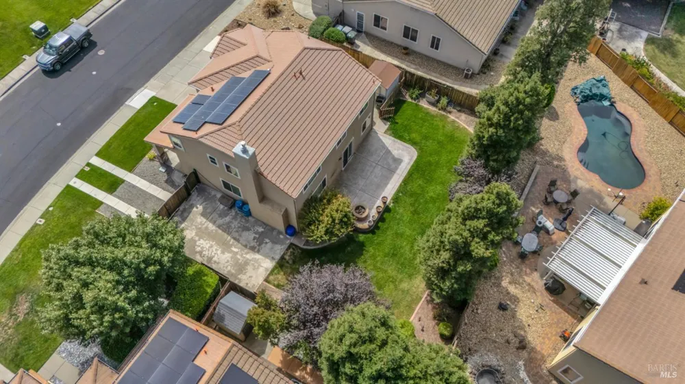 818 Summerbreeze Drive Vacaville, CA 95687