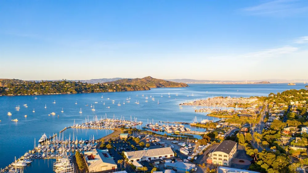 2 Lower Crescent Avenue Sausalito, CA 94965