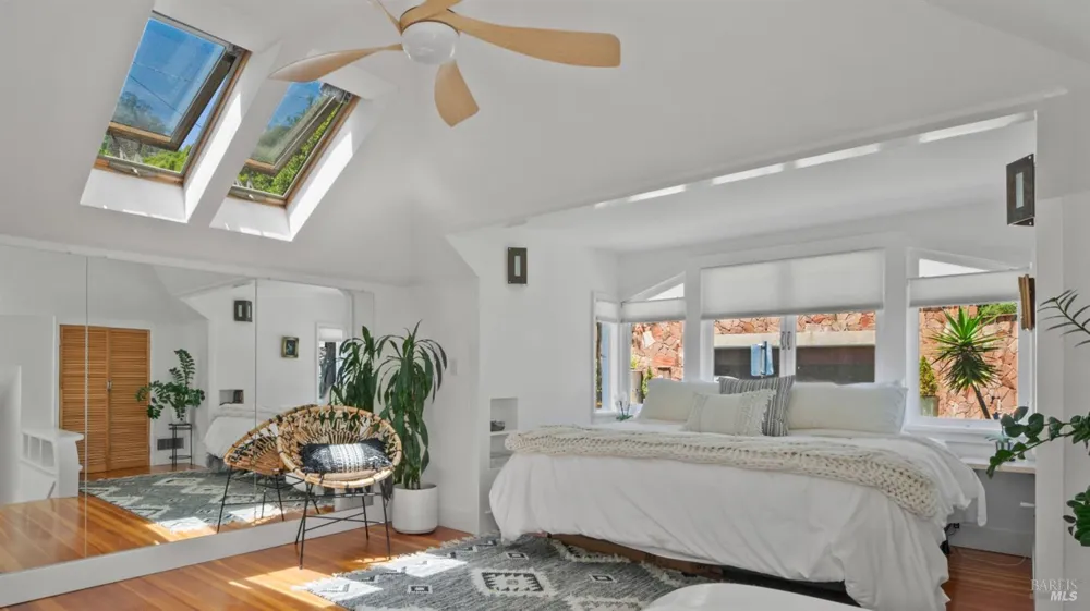 2 Lower Crescent Avenue Sausalito, CA 94965