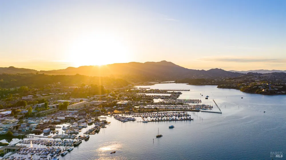 2 Lower Crescent Avenue Sausalito, CA 94965