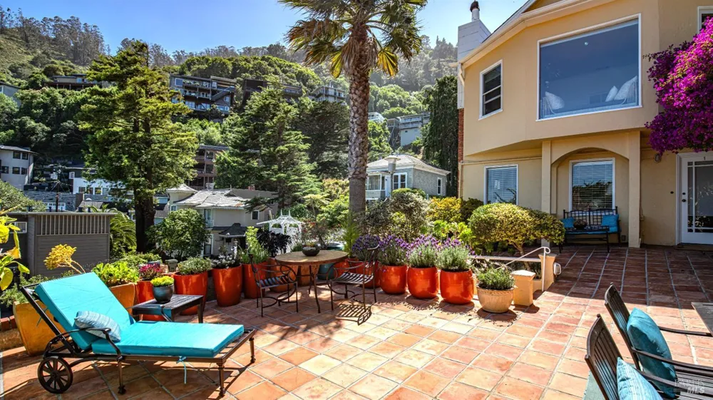 2 Lower Crescent Avenue Sausalito, CA 94965