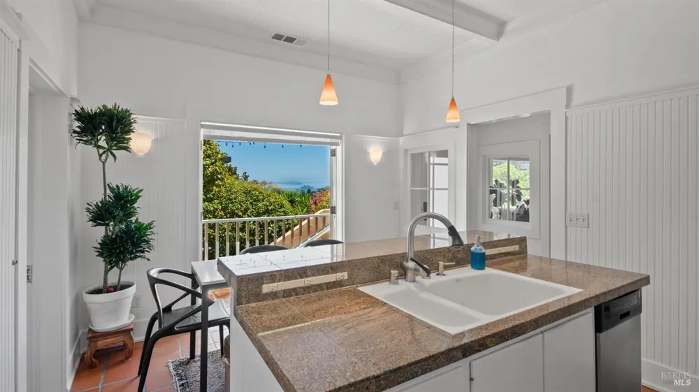 2 Lower Crescent Avenue Sausalito, CA 94965