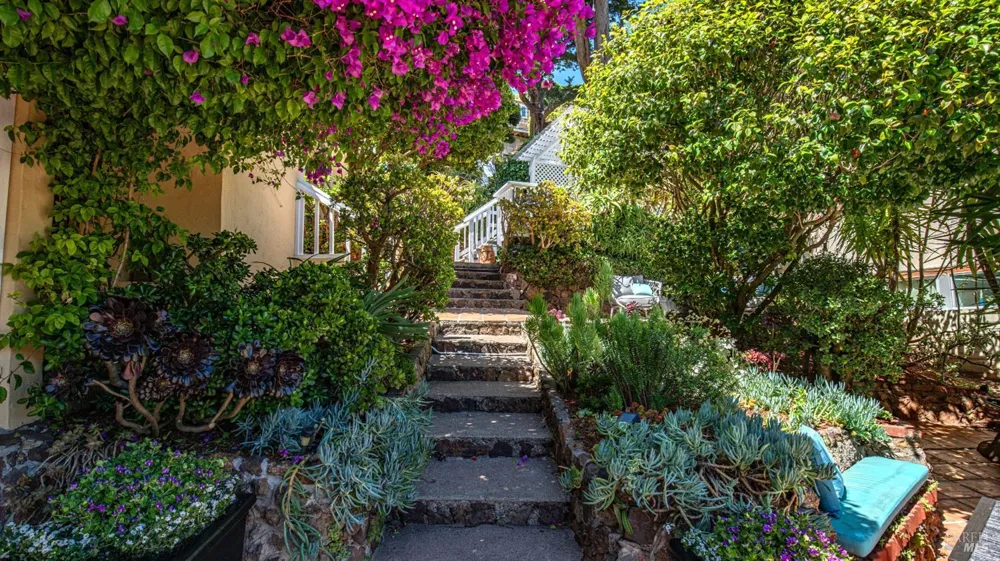 2 Lower Crescent Avenue Sausalito, CA 94965