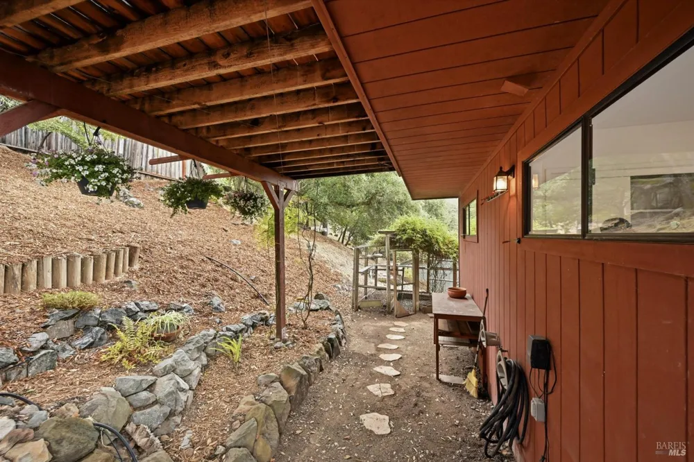 2604 Rancho Cabeza Drive Santa Rosa, CA 95404