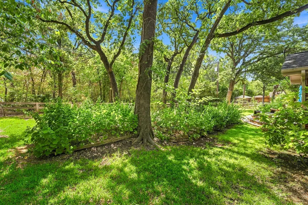 307 Shadow Lane Euless, TX 76039