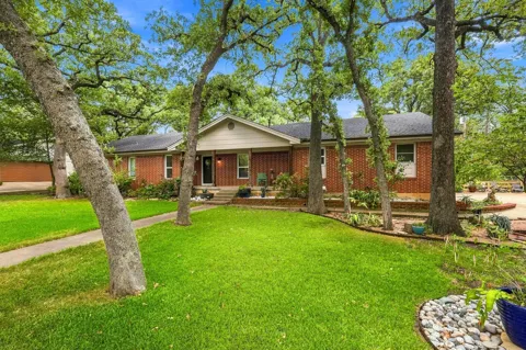 307 Shadow Lane
