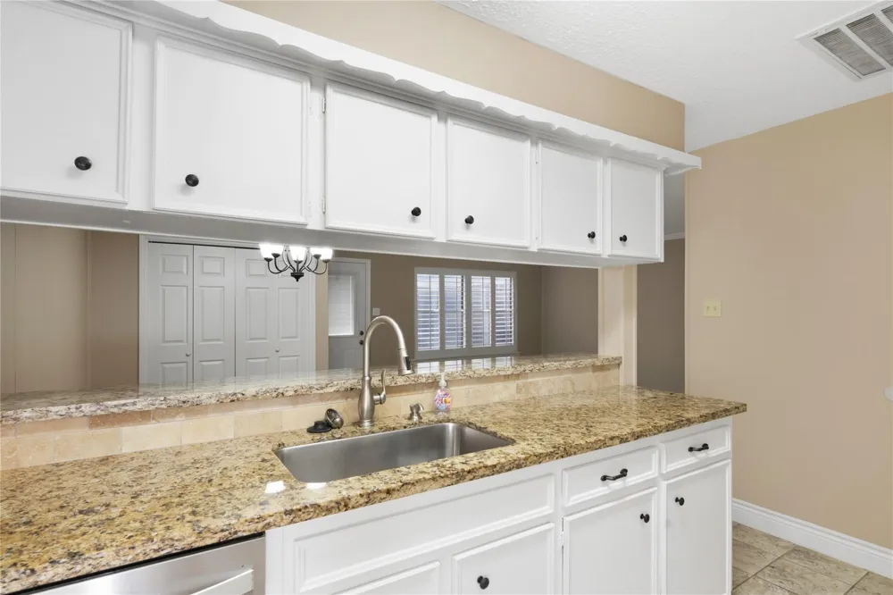 12176 Beamer Road Houston, TX 77089