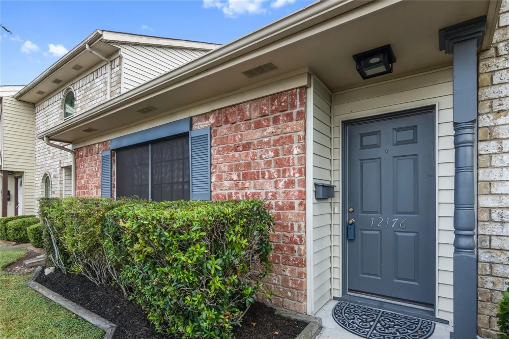 12176 Beamer Road Houston, TX 77089