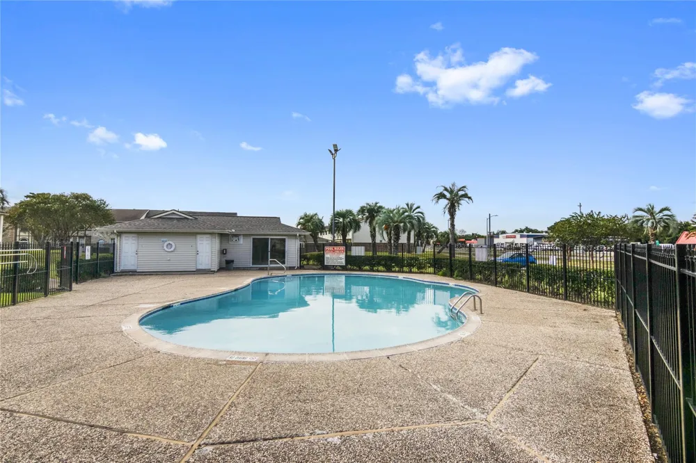 12176 Beamer Road Houston, TX 77089