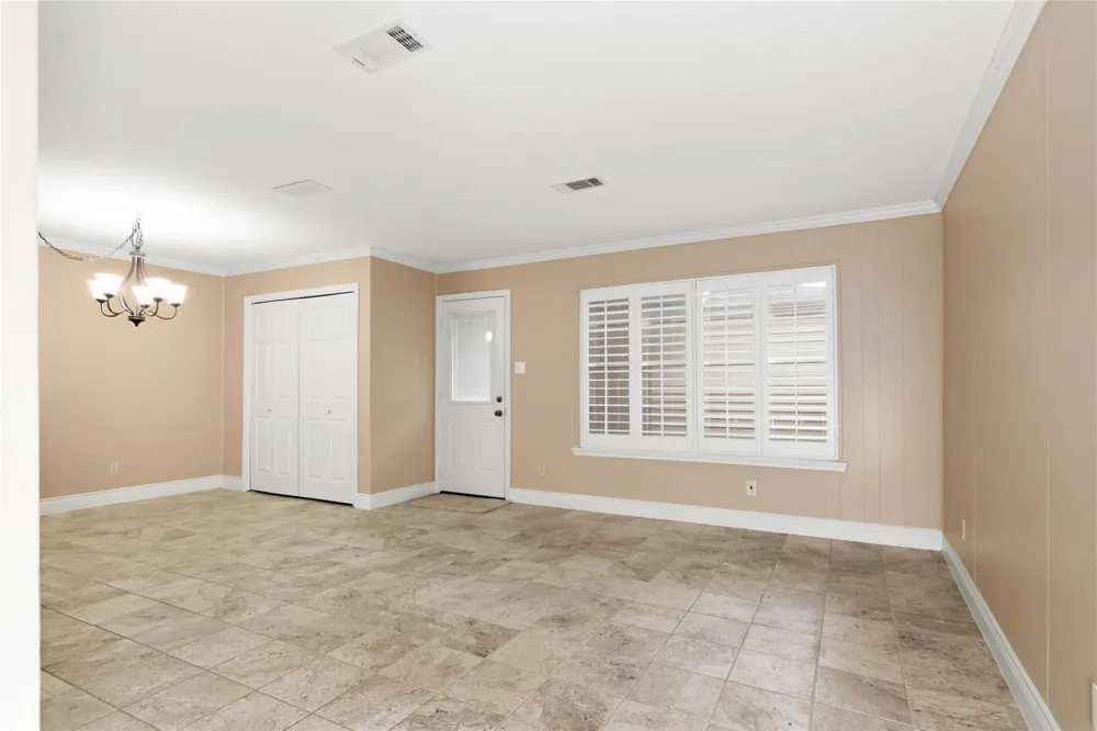 12176 Beamer Road Houston, TX 77089