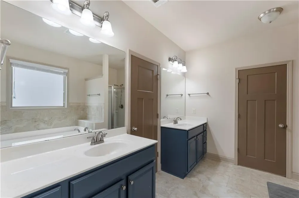 3152 Jocassee Drive Buford, GA 30519