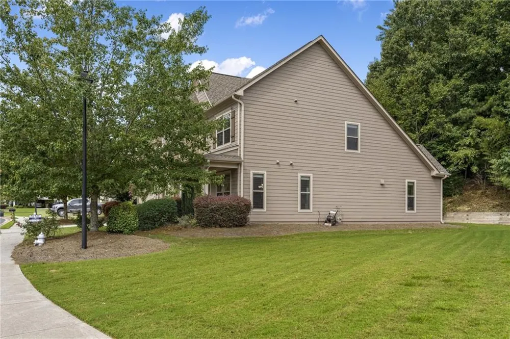 3152 Jocassee Drive Buford, GA 30519