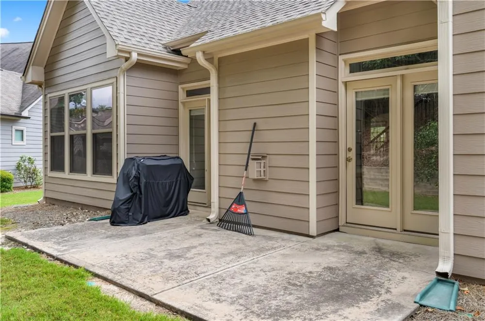 3152 Jocassee Drive Buford, GA 30519