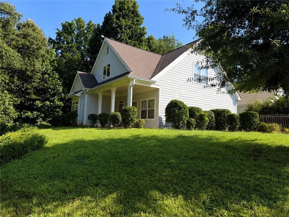 8850 Four Mile Creek Road Gainesville, GA 30506