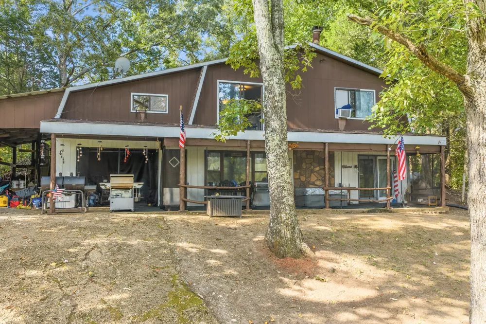 241 Peterson Loop Holladay, TN 38341