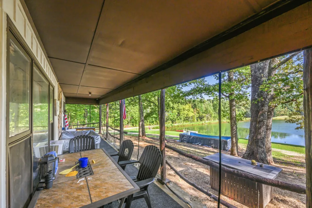 241 Peterson Loop Holladay, TN 38341