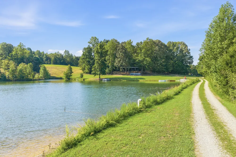 241 Peterson Loop Holladay, TN 38341