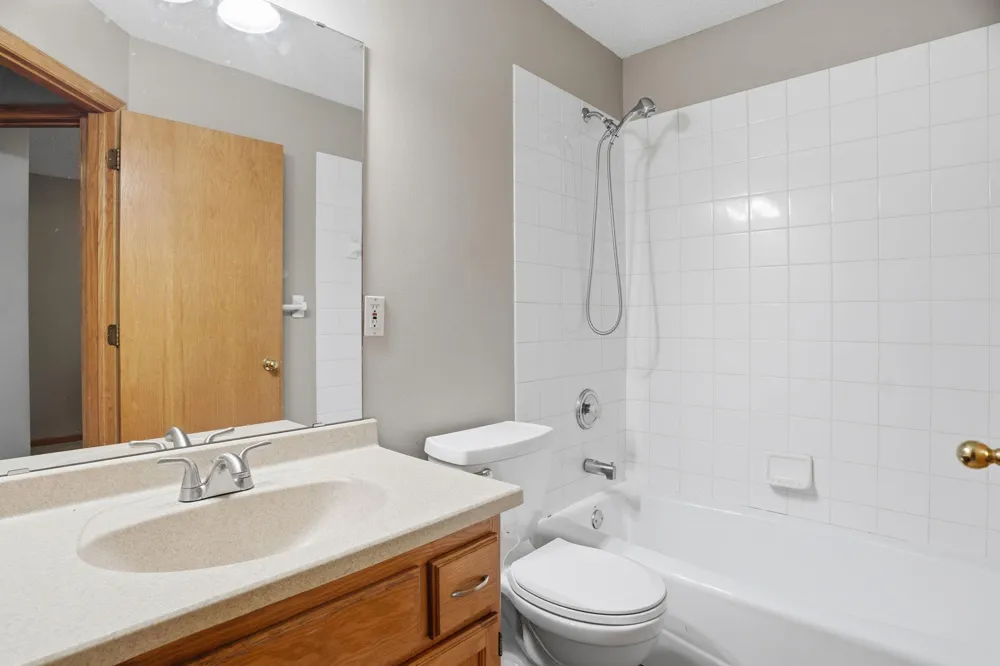 8901 Dunbar Knoll Brooklyn Park, MN 55443