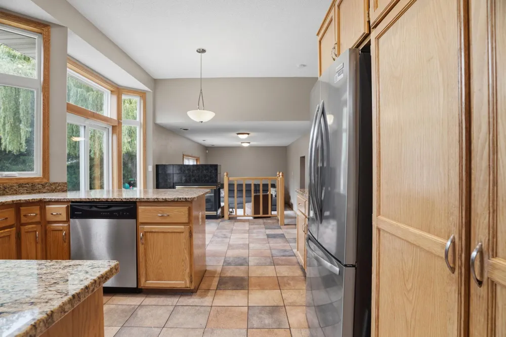 8901 Dunbar Knoll Brooklyn Park, MN 55443