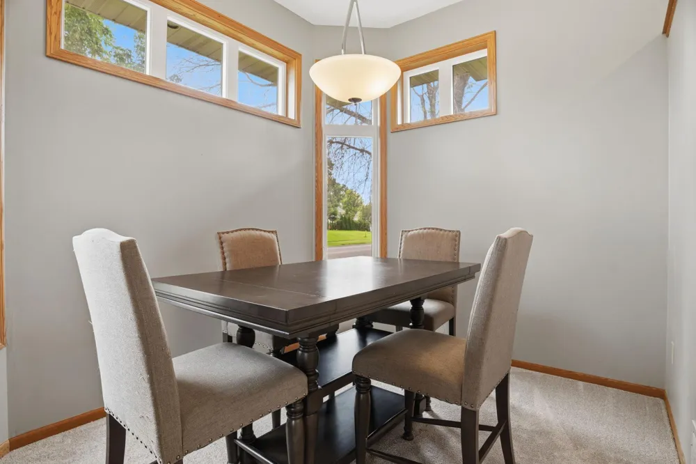 8901 Dunbar Knoll Brooklyn Park, MN 55443