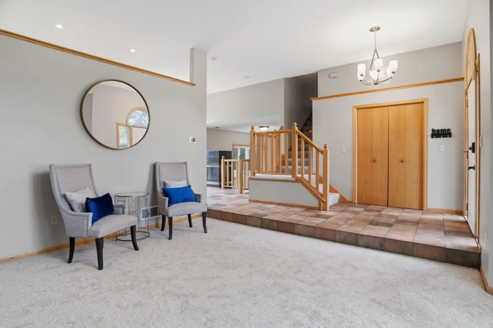 8901 Dunbar Knoll Brooklyn Park, MN 55443