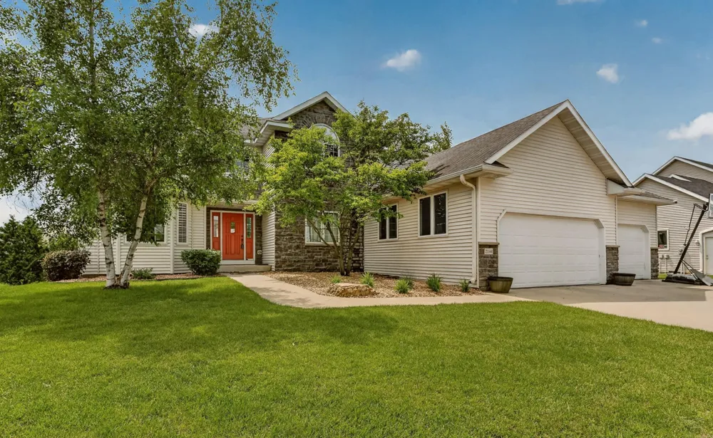 2144 Jade Lane NE Rochester, MN 55906
