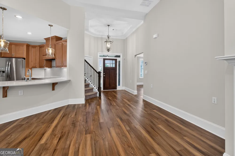 523 Margaret LN Woodstock, GA 30188