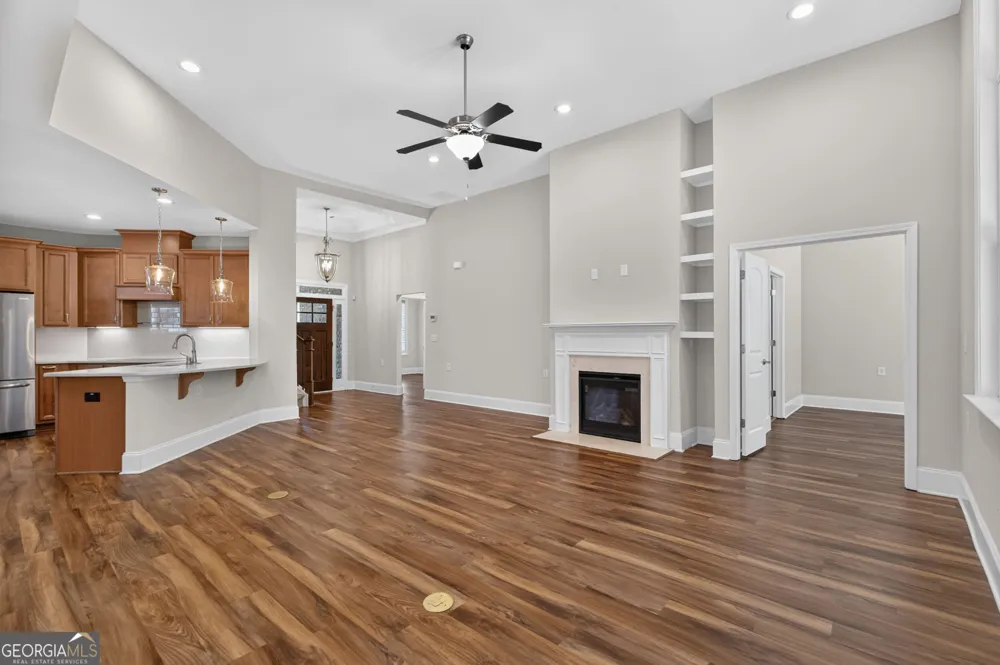 523 Margaret LN Woodstock, GA 30188