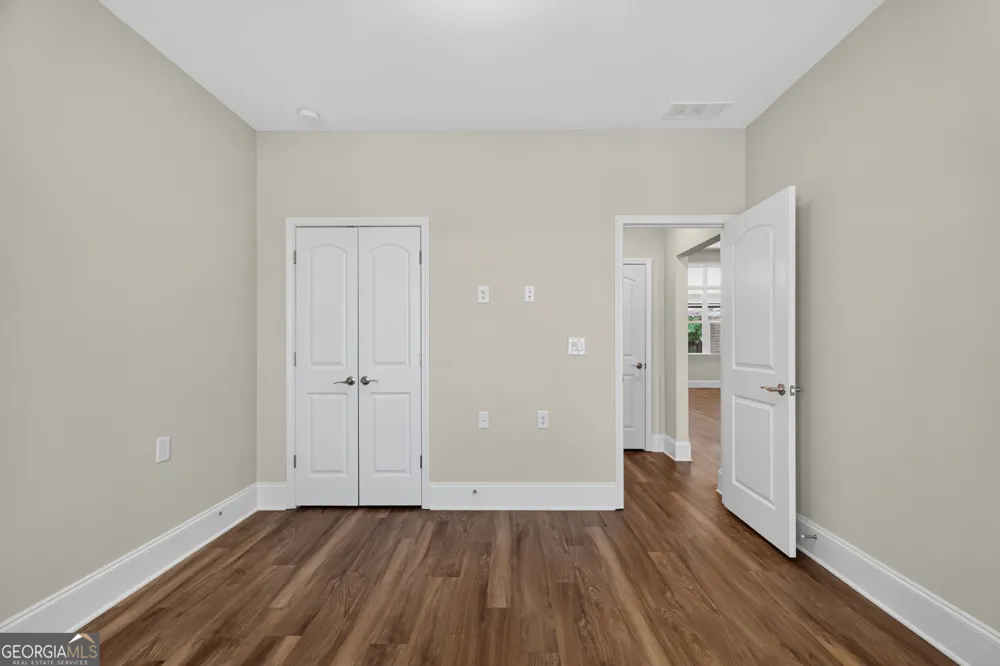 523 Margaret LN Woodstock, GA 30188