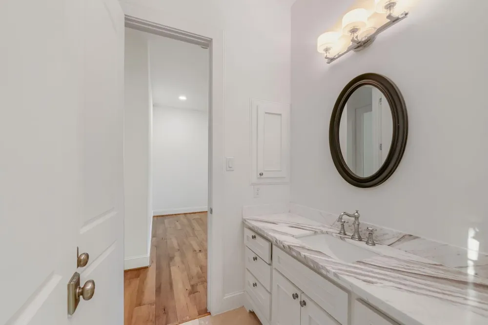 27 Johnathan Landing Court Spring, TX 77389
