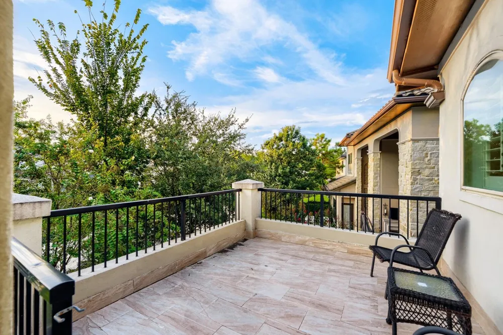27 Johnathan Landing Court Spring, TX 77389