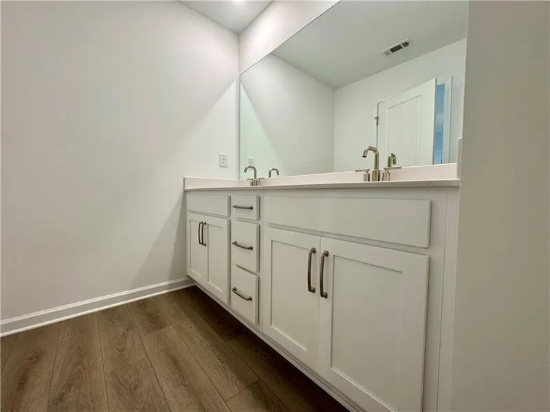5441 Hargrove Way Flowery Branch, GA 30542