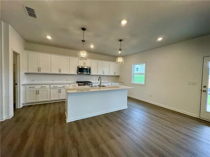 5441 Hargrove Way Flowery Branch, GA 30542