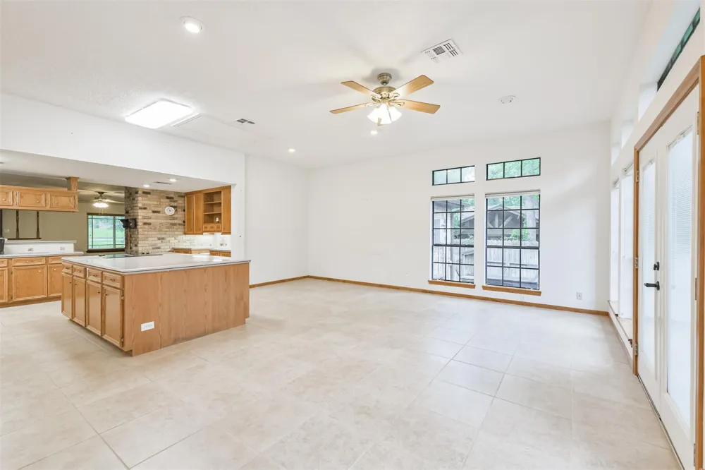 252 Springs Edge Drive Montgomery, TX 77356