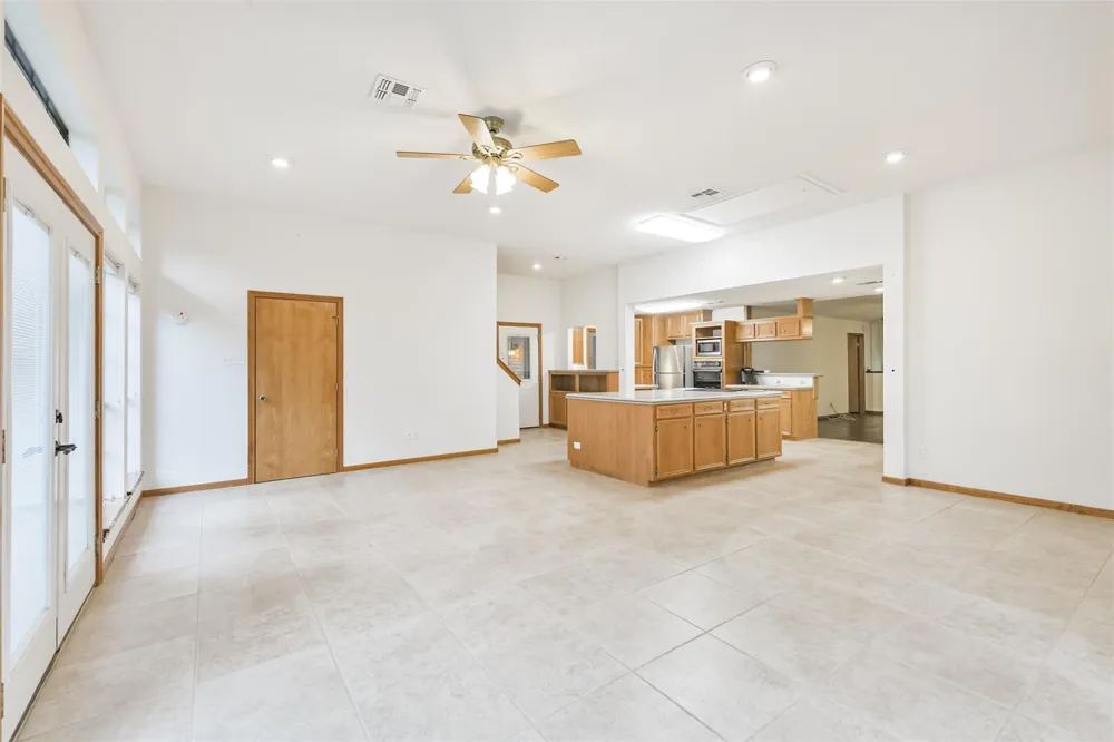 252 Springs Edge Drive Montgomery, TX 77356